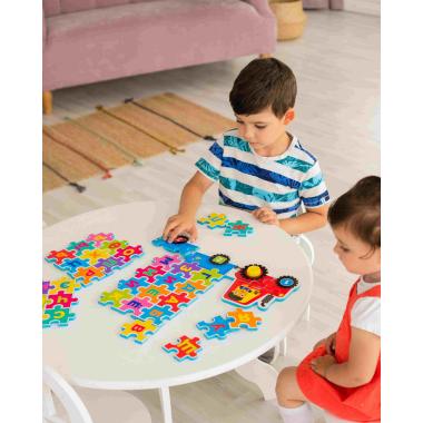 Красный трактор с Азбукой